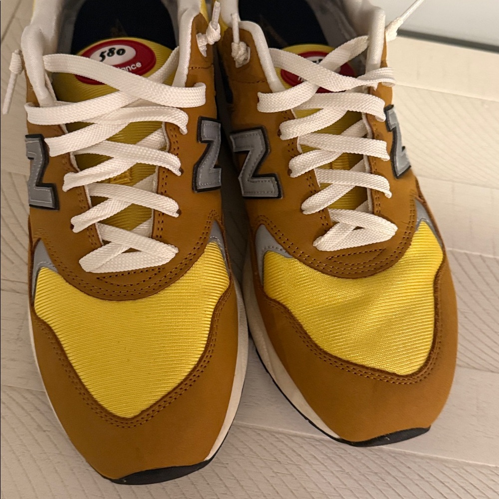 New Balance Mustard and Tan Sneakers Workwear - Picture 3 of 4